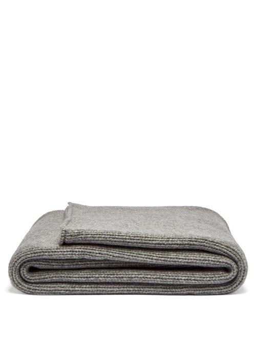 Matchesfashion.com Frette - Blow Sweater Knit Cashmere Throw - Grey