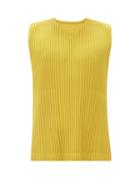 Matchesfashion.com Homme Pliss Issey Miyake - V-neck Technical-pleated Top - Mens - Yellow