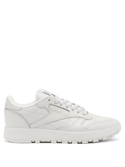 Ladies Shoes Reebok X Margiela - Tabi Classic Split-toe Leather Trainers - Womens - Light Grey