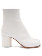 Matchesfashion.com Maison Margiela - Tabi Split Toe Leather Ankle Boots - Womens - White