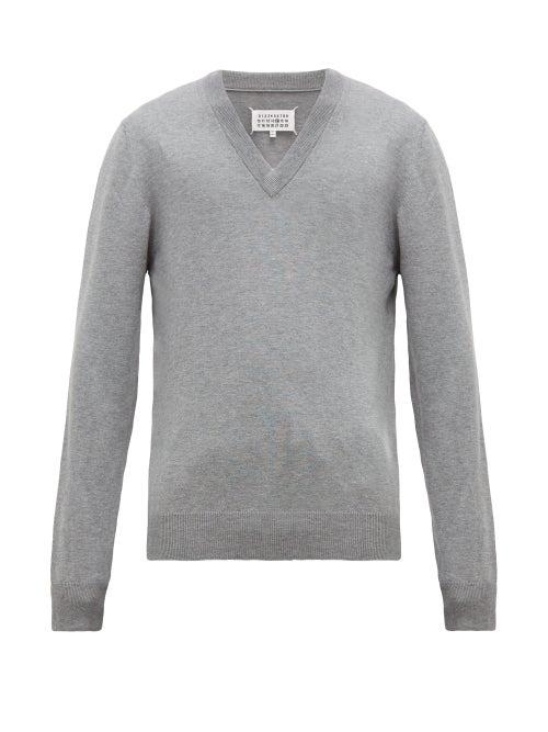 Matchesfashion.com Maison Margiela - Elbow Patch V Neck Cotton Blend Sweater - Mens - Grey