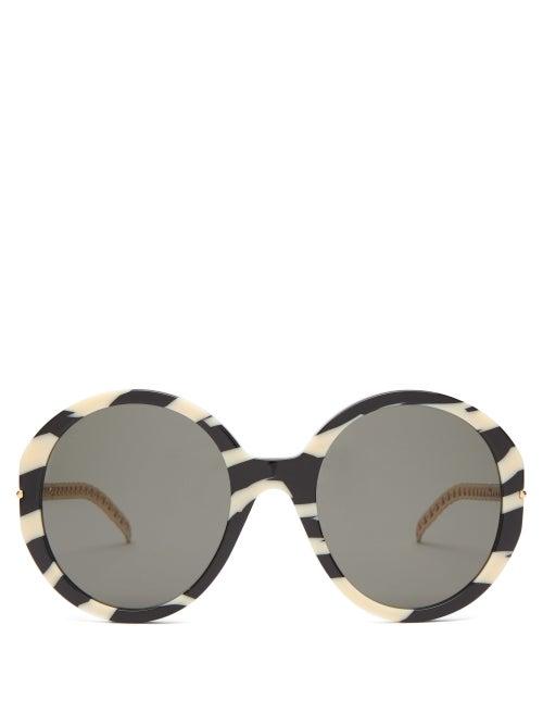 Matchesfashion.com Gucci - Round Chain-embellished Zebra-acetate Sunglasses - Womens - Black White