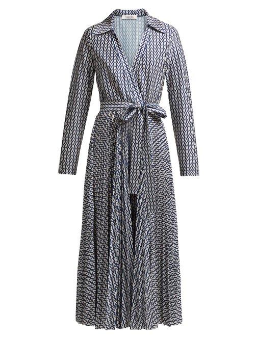 Matchesfashion.com Valentino - Optical Print Wrap Shirtdress - Womens - Navy Print