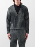 Homme Pliss Issey Miyake - Pattern-jacquard Technical-pleated Jacket - Mens - Black