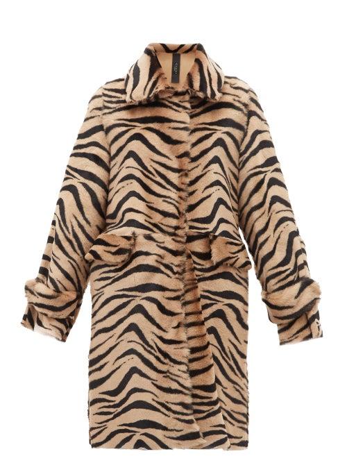 Matchesfashion.com Giani Firenze - Jillian Lungo Zebra Print Shearling Coat - Womens - Animal