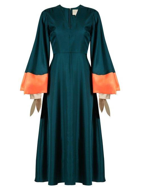 Matchesfashion.com Roksanda - Henning V Neck Fluted Satin Midi Dress - Womens - Dark Green