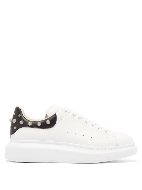 Matchesfashion.com Alexander Mcqueen - Raised Sole Embellished Low Top Trainers - Mens - White Black