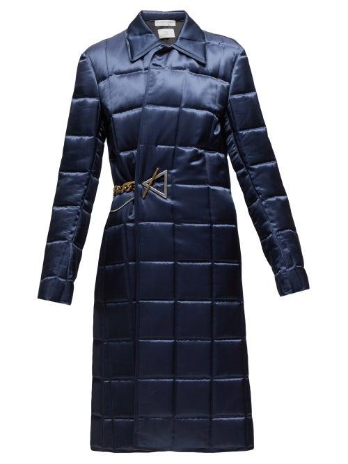 Matchesfashion.com Bottega Veneta - Chain-embellished Quilted-satin Coat - Womens - Navy