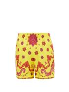 Matchesfashion.com Versace - Medusa-print Silk-twill Shorts - Mens - Yellow