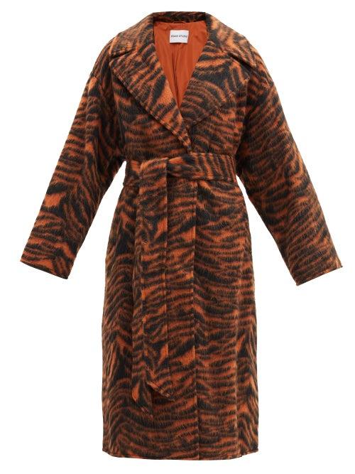 Matchesfashion.com Stand Studio - Pam Belted Tiger-jacquard Wool-blend Coat - Womens - Black Beige
