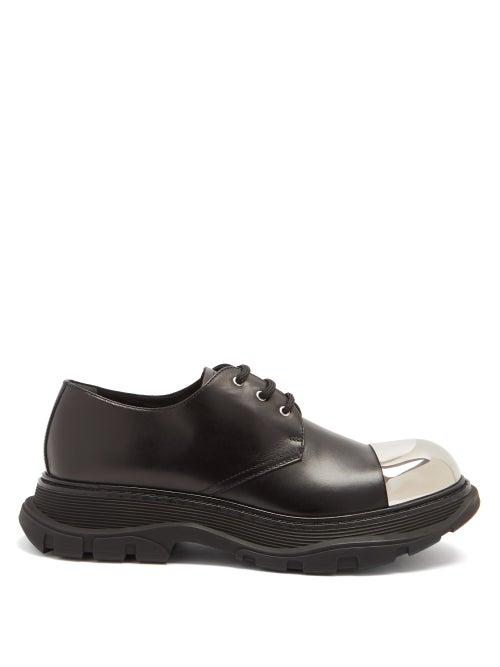 Matchesfashion.com Alexander Mcqueen - Tread Metal Toe-cap Leather Derby Shoes - Mens - Black Silver
