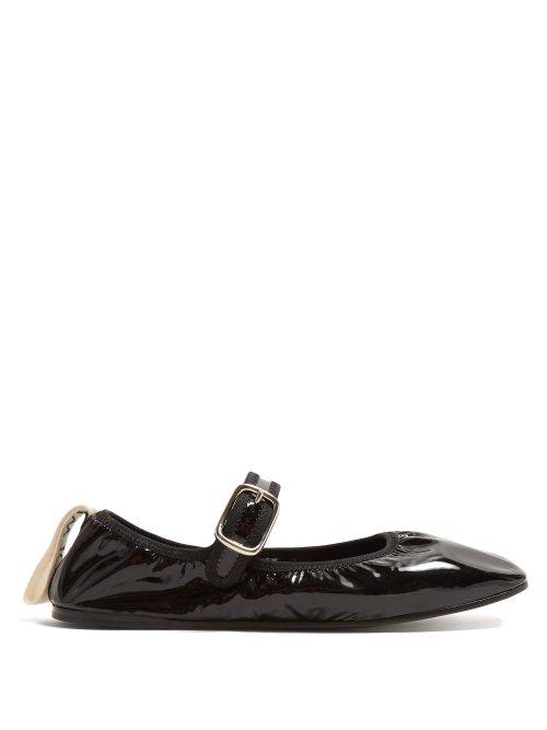 Matchesfashion.com Loewe - Logo Tab Patent Leather Flats - Womens - Black