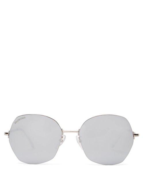 Matchesfashion.com Balenciaga - Oversized Mirrored Round Frame Sunglasses - Womens - Silver