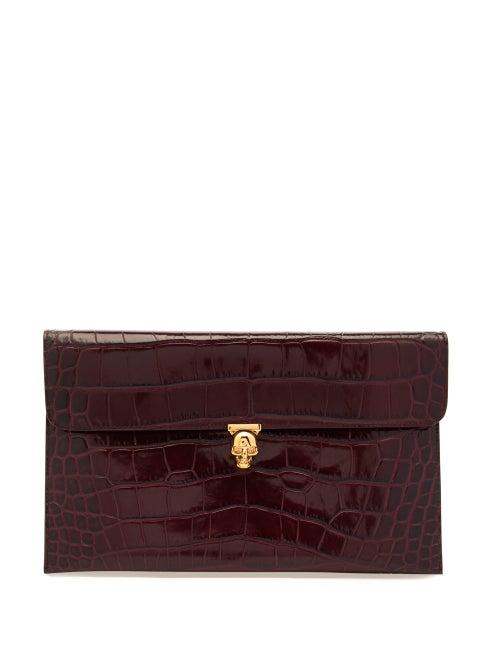Matchesfashion.com Alexander Mcqueen - Skull Crocodile Embossed Leather Envelope Pouch - Womens - Burgundy