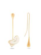 Matchesfashion.com Albus Lumen - X Ryan Storer Asymmetric Shell Drop Earrings - Womens - Gold