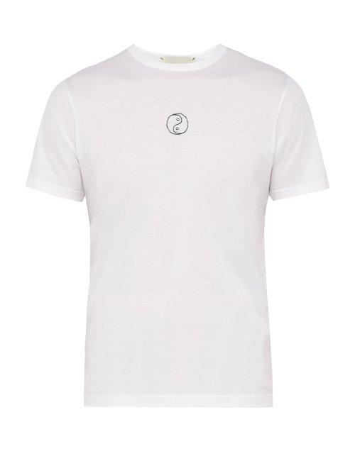 Matchesfashion.com Ludovic De Saint Sernin - Yin And Yang Embroidered Cotton T Shirt - Mens - White