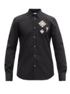 Matchesfashion.com Alexander Mcqueen - Embroidered-brooch Cotton-poplin Shirt - Mens - Black