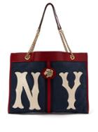 Matchesfashion.com Gucci - Ny Yankees Patch Suede Bag - Womens - Navy White