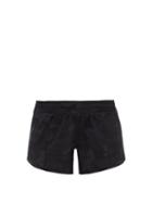 Ladies Activewear Lululemon - Hotty Hot Ii Camouflage 4 Running Shorts - Womens - Black Multi