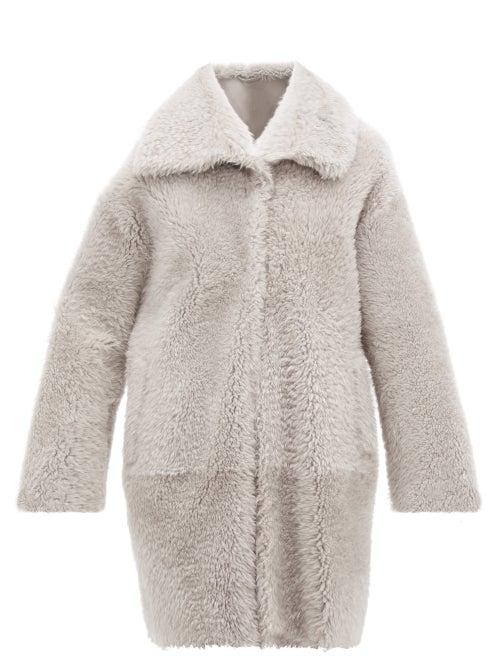Matchesfashion.com Herno - Shearling Coat - Womens - Light Grey
