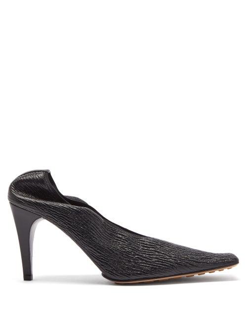 Matchesfashion.com Bottega Veneta - Square-toe Crackled-leather Pumps - Womens - Black