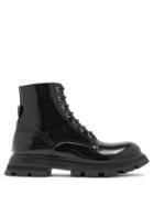 Matchesfashion.com Alexander Mcqueen - Wander Exaggerated-sole Leather Boots - Womens - Black