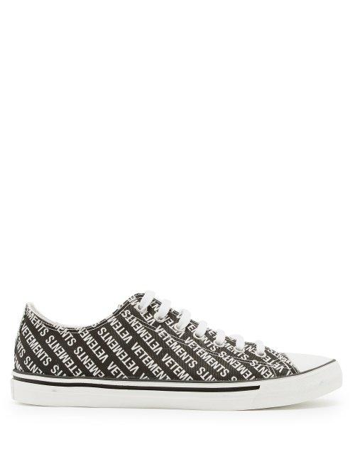 Matchesfashion.com Vetements - Logo Low Top Leather Trainers - Mens - Black White