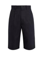 Matchesfashion.com Junya Watanabe - Pleat Detail Cotton Twill Shorts - Mens - Navy