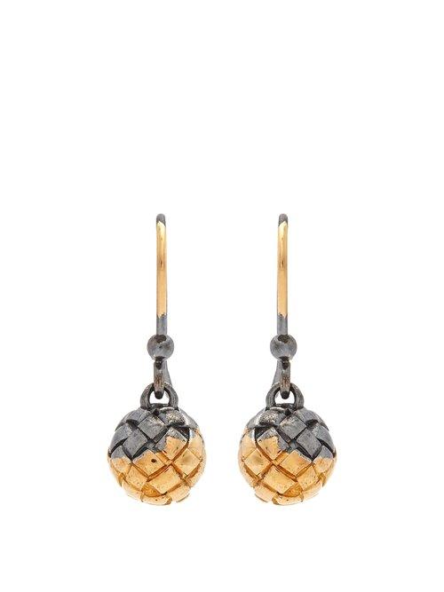 Matchesfashion.com Bottega Veneta - Intrecciato Engraved Drop Earrings - Womens - Gold