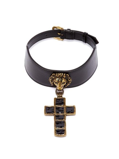Matchesfashion.com Gucci - Enamelled Cross Pendant Leather Choker - Womens - Black