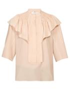 Matchesfashion.com Chlo - Smocked And Ruffle Shoulder Crepe Blouse - Womens - Light Pink
