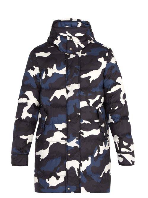 Matchesfashion.com Valentino - Camouflage Print Quilted Down Jacket - Mens - Blue