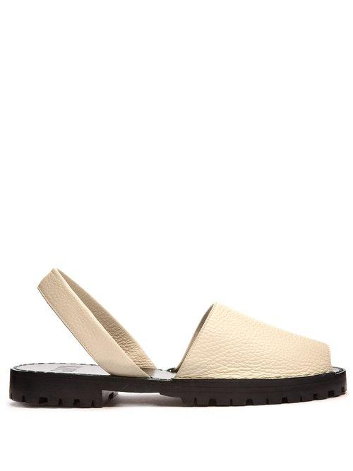 Matchesfashion.com Goya - Pebbled Leather Slingback Sandals - Womens - White