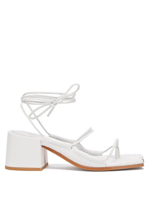 Matchesfashion.com Marques'almeida - Wraparound Ankle Strap Block Heel Leather Sandals - Womens - White