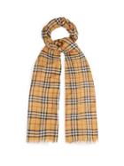 Matchesfashion.com Burberry - Vintage Check Wool And Silk Scarf - Mens - Yellow