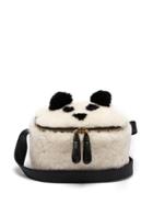Matchesfashion.com Anya Hindmarch - Panda Shearling Lunch Box Bag - Womens - White Multi