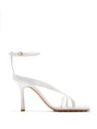 Matchesfashion.com Bottega Veneta - Squared Leather Sandals - Womens - White