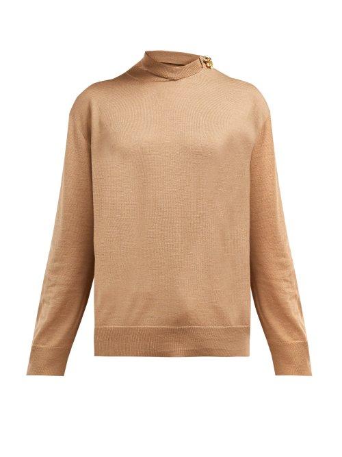 Matchesfashion.com Calvin Klein 205w39nyc - Brooch Detail Merino Wool Blend Sweater - Womens - Camel