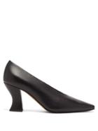 Matchesfashion.com Bottega Veneta - Almond Curved-heel Leather Pumps - Womens - Black