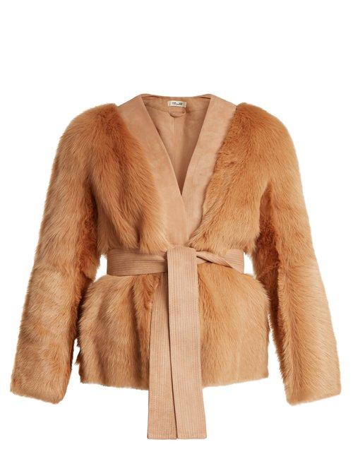 Matchesfashion.com Diane Von Furstenberg - Suede Trimmed V Neck Shearling Jacket - Womens - Tan