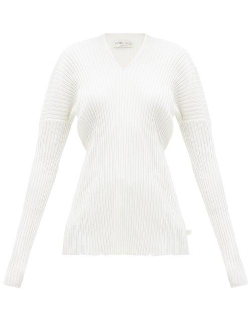 Matchesfashion.com Bottega Veneta - V-neck Merino-wool Sweater - Womens - Ivory