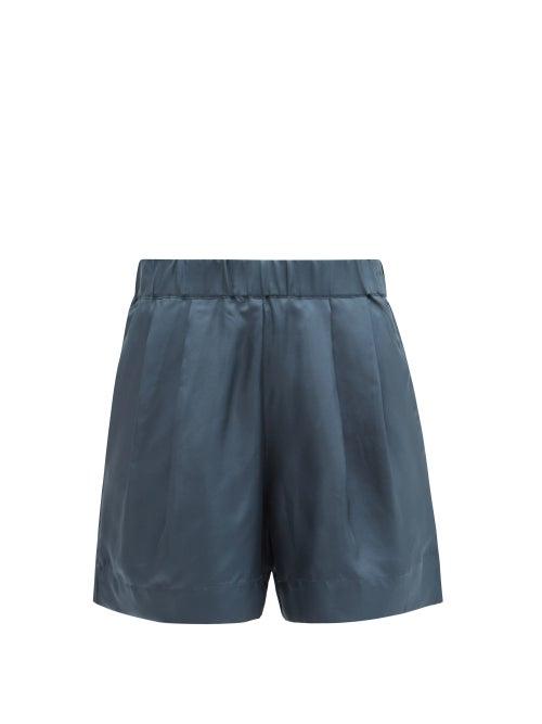 Matchesfashion.com Asceno - Zurich Pleated Sandwashed-silk Shorts - Womens - Navy