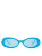 Matchesfashion.com Gucci - Oval Frame Pearlescent Acetate Sunglasses - Womens - Light Blue