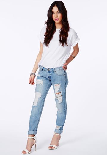 Missguided Ripped Boyfriend Jeans In Light Vintage