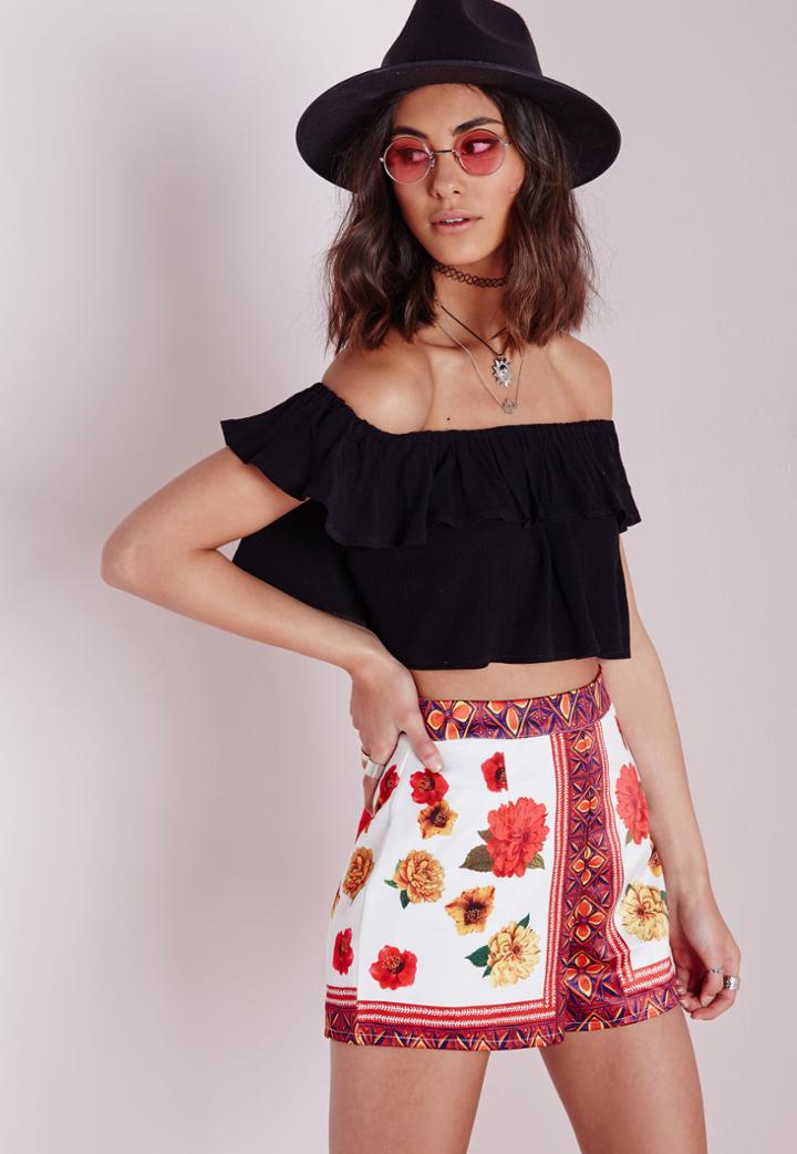 Missguided Floral Print Border Shorts Cream