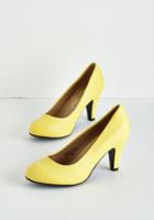 Intouchfootwear In A Classic Of Its Own Heel In Yellow