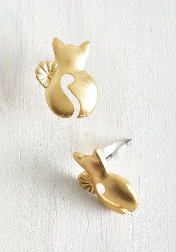 Reigndesigns Show And Tail Earrings