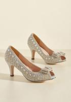 Modcloth All That Dazzle Peep Toe Heel In Champagne