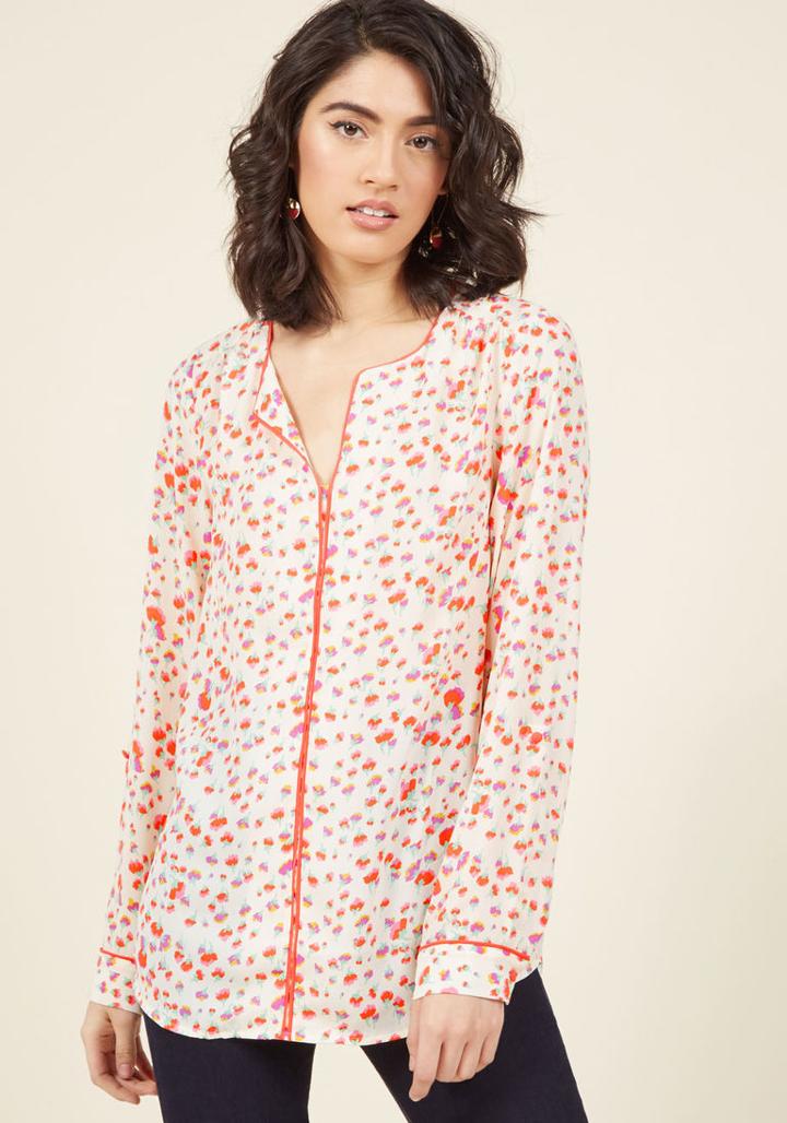  Podcast Co-host Floral Top In Falling Blossoms In Xl