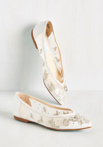  Hello, Glitz Me Flat In White In 6